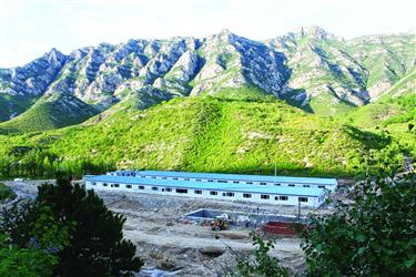 精准施策帮贫困村补短板--朝阳县叠加式产业扶