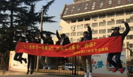 清华挑衅北大抢妹子 理工科学生没情感