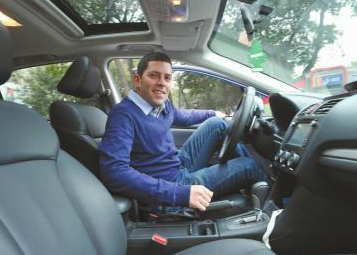 洋老总兼职专车司机 乘客:别开了,我请你喝茶