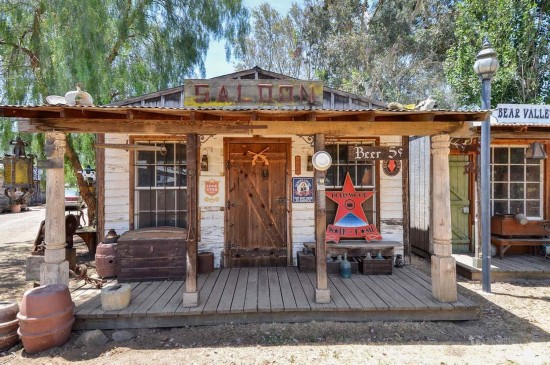 中500万大奖能干啥? 美国西部无人小镇当地主