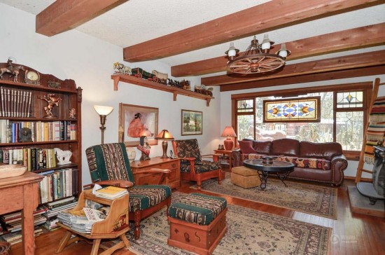 中500万大奖能干啥? 美国西部无人小镇当地主