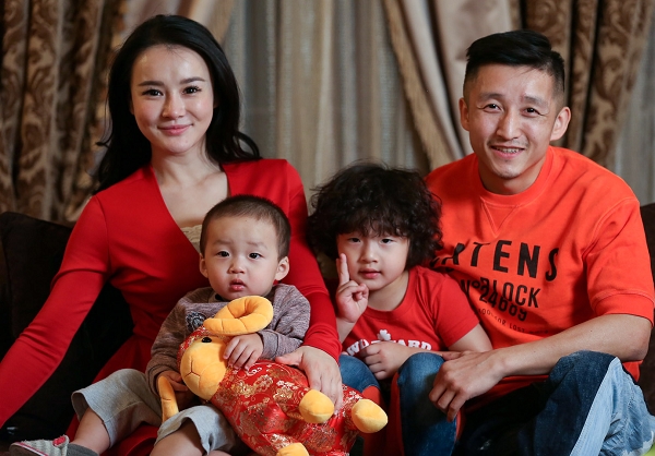 邹市明无缘金腰带 网友:大不了重头再来