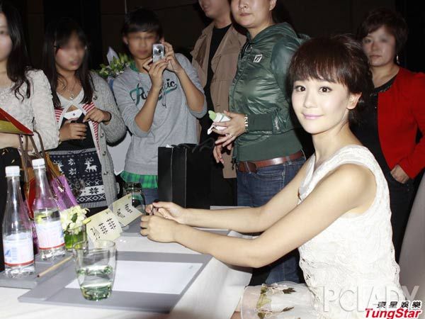 于小彤海陆恋情曝光酒店幽会 盘点令人羡煞的