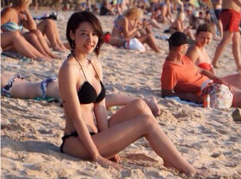 泰国辣妈网上走红粉丝赞为“性感之星”