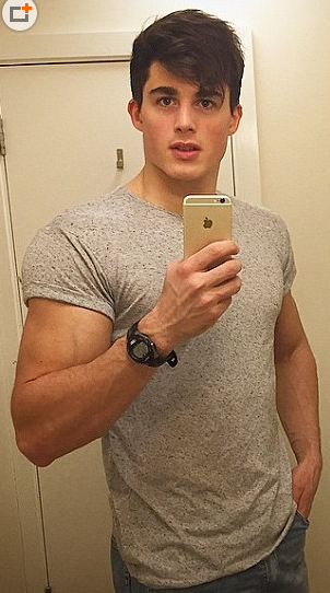 史上最帅的数学老师 肌肉男模轰动校园