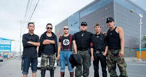 中国游客在蒙古受辱:被推倒压住跪地 蒙古官方