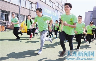 大连兄弟大型环保公益活动 - 新闻动态 - 广州热