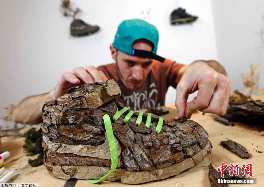 法国制造树皮耐克鞋