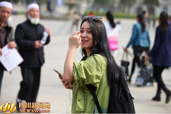 航空专业选拔效仿北影艺考 准空姐空少淡妆应