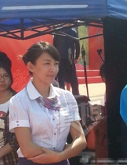 体育老师PK越南妹 那些一夜爆红的最美们