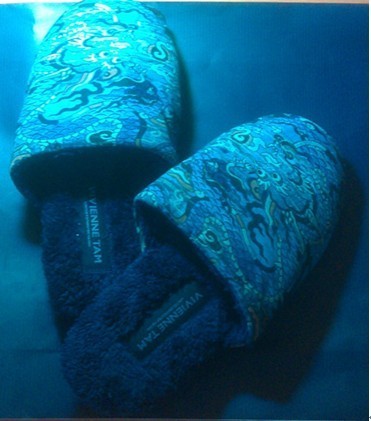 希尔顿<em>酒店</em>推限量版水龙<em>拖鞋</em>__新华网辽宁频