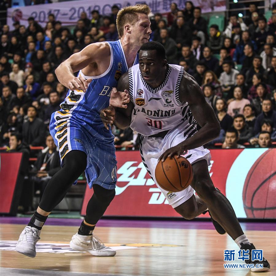 篮球--CBA联赛:辽宁本钢胜北京首钢