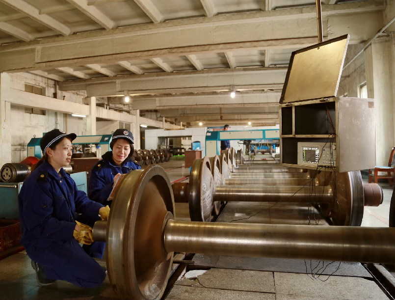 最美青工为同龄人“打样儿”