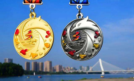 2018沈马奖牌及比赛服千呼万唤始出来