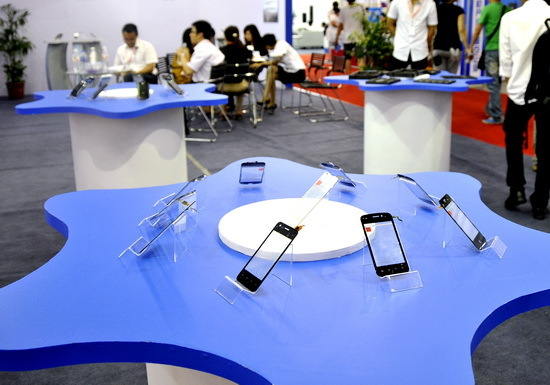 生产配套手机屏幕芯片展区