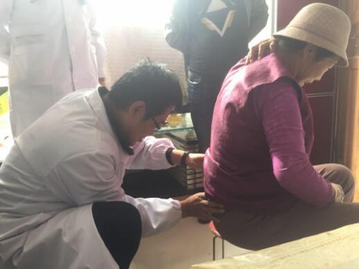 沈阳市服务百姓健康行大型义诊活动周启动