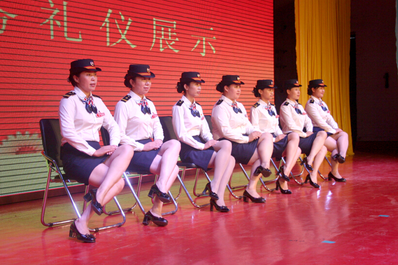 强化礼仪培训 提升服务质量