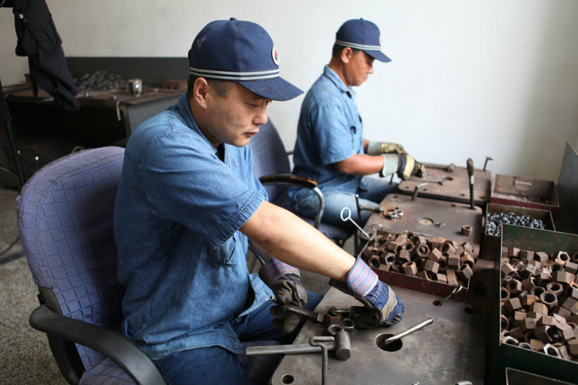 加强修旧利废 降低成本支出